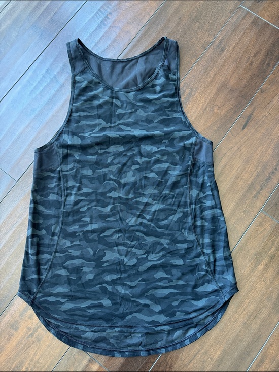 lululemon athletica Tops - lululemon athletica Women's Black Camo Tank Top